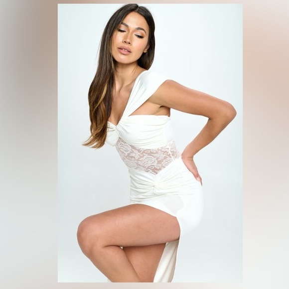 Lace and Jersey knot detail midi dress - Picture 4 of 4